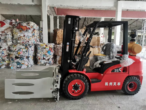 你的內(nèi)燃叉車柴油濾芯有在正確更換嗎？