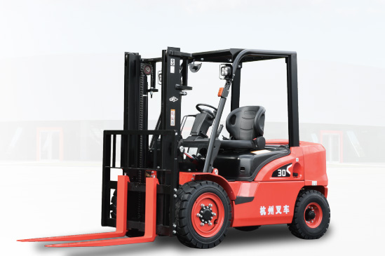 你知道嗎？這樣保養(yǎng)內燃叉車，簡直是在坑人！